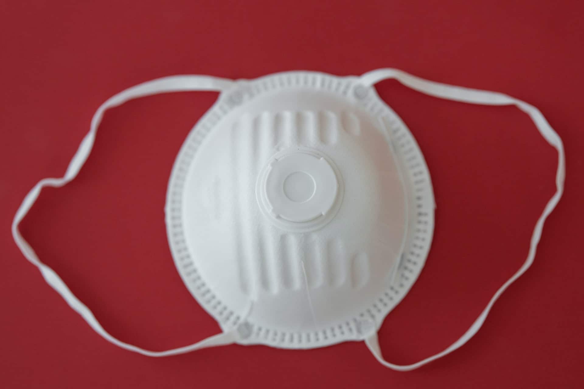 photo of a dust mask